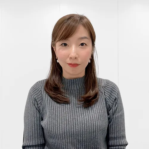 横関 彩
